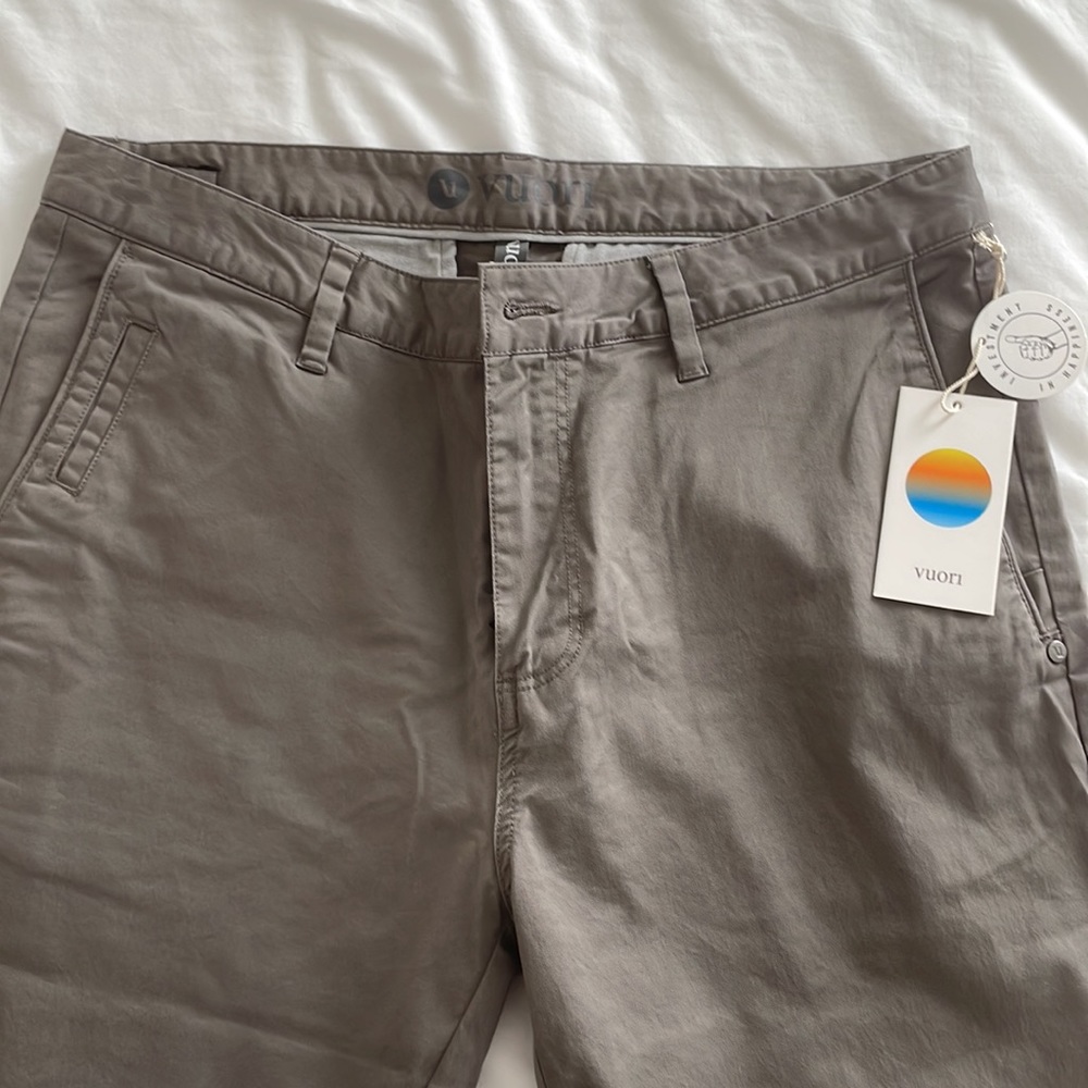 NWT Vuori Collins Chino Pant in Cocoa